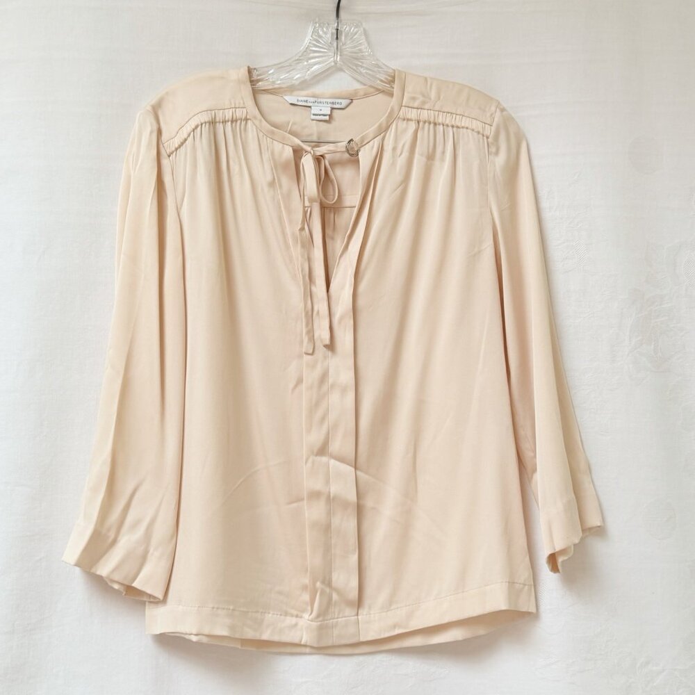 Diane von Furstenberg Blouse Womens 0 Beige Silk Long Sleeve Drape Anne Top